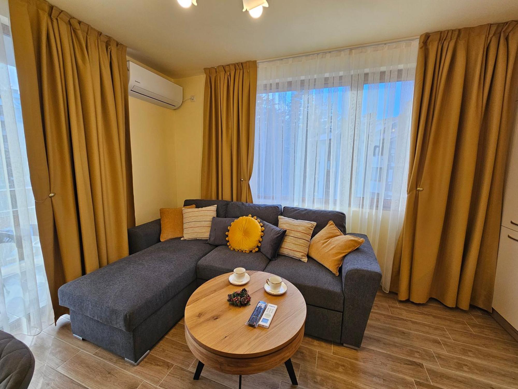 Stylish Getaway In Kosara Near Lift By Flat Mаnager *