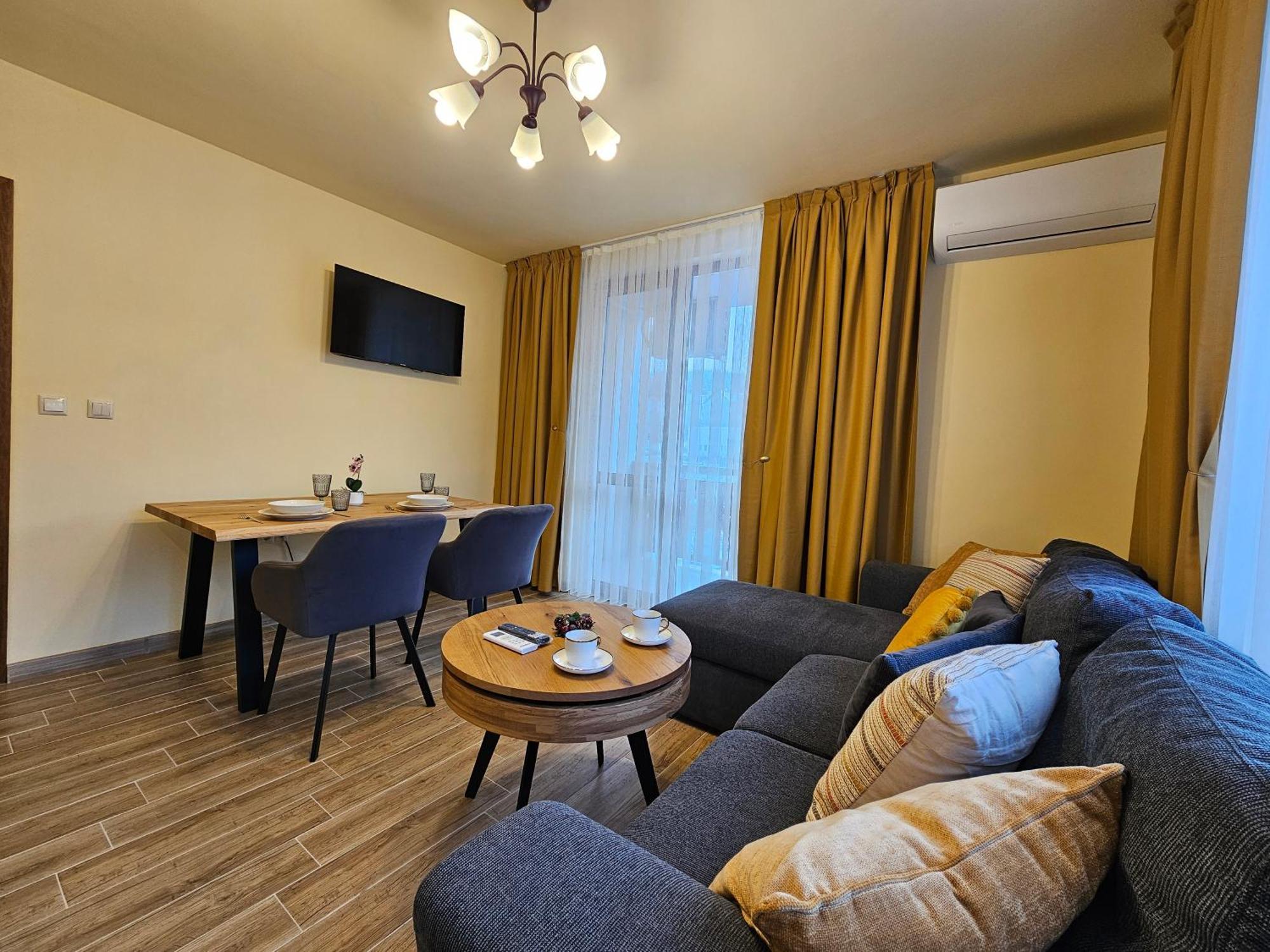 Apartment Stylish Getaway In Kosara Near Lift By Flat Mаnager